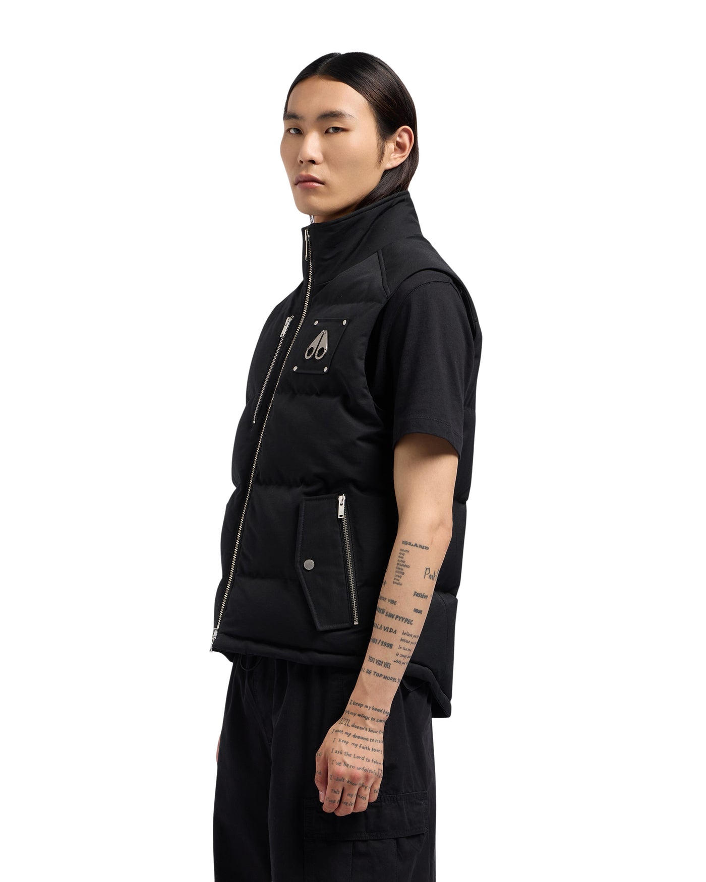 Moose Knuckles Westmount Gilet in Black Angle